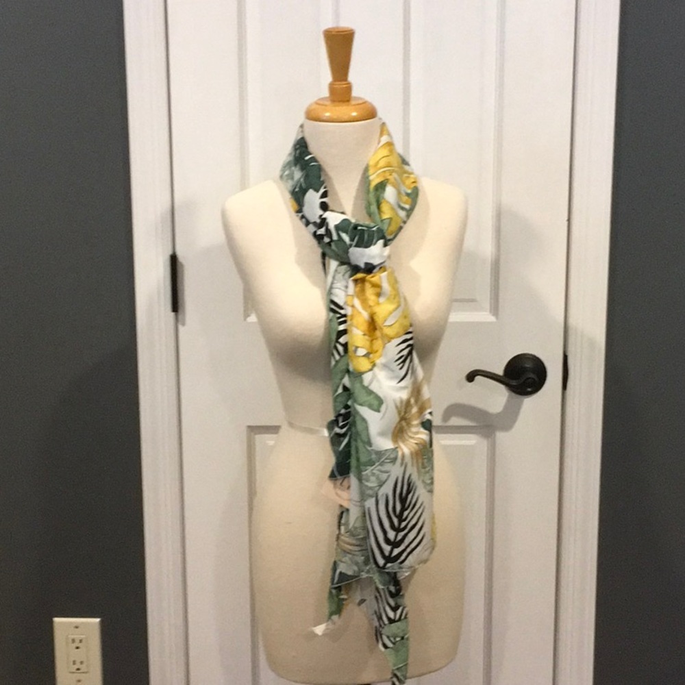 White Tropical Leaf Sleeveless Kimono 🏝 see pics - Picture 6 of 7